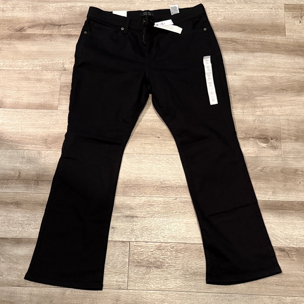 Banana Republic Black Flare Jeans - Sleek Wide Leg